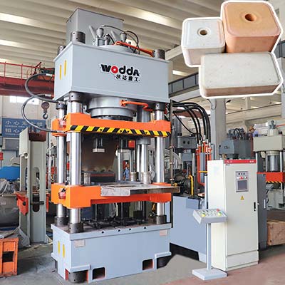 630噸(dūn)牛羊舔磚液(yè)壓機_動物營(yíng)養鹽磚機