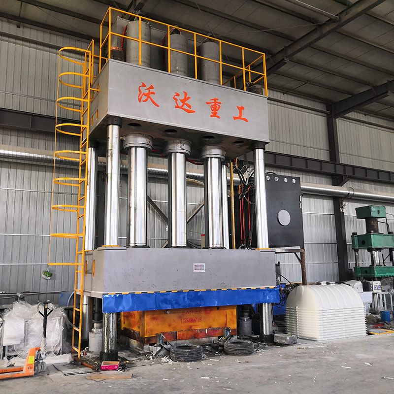 2000噸模壓(yā)玻璃鋼化糞(fen)池液壓機視(shi)頻