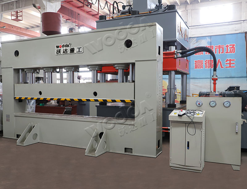 集裝箱頂闆成型液壓機