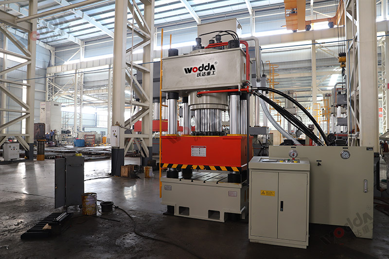 630噸錨杆托盤液壓機