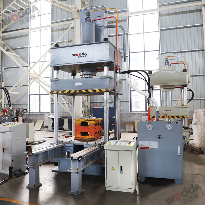 200噸四柱液壓機帶移動工作台