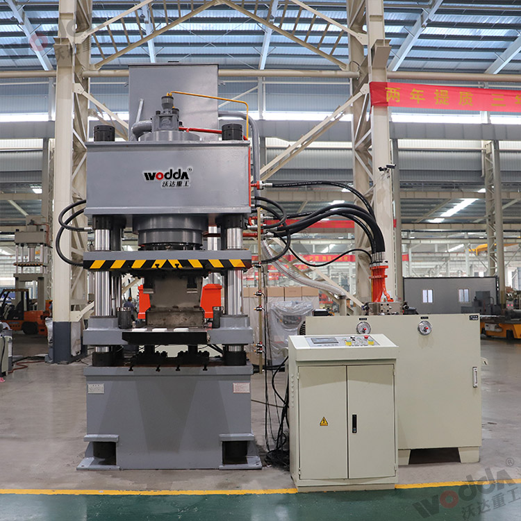 500噸四梁四柱壓制淨水磚