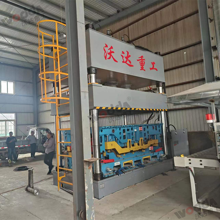 315噸汽車内飾件液壓機（圖3）