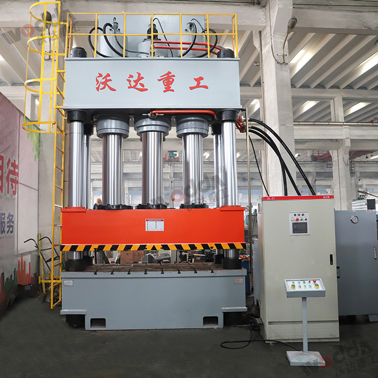 1000噸油壓機 1000噸油壓機