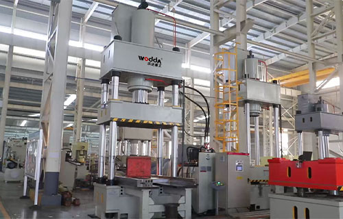 500噸(dūn)伺服液壓機帶移(yí)動工作台