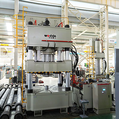 大直徑封(fēng)頭拉伸液壓機(jī)_1750噸封頭拉伸機(ji)